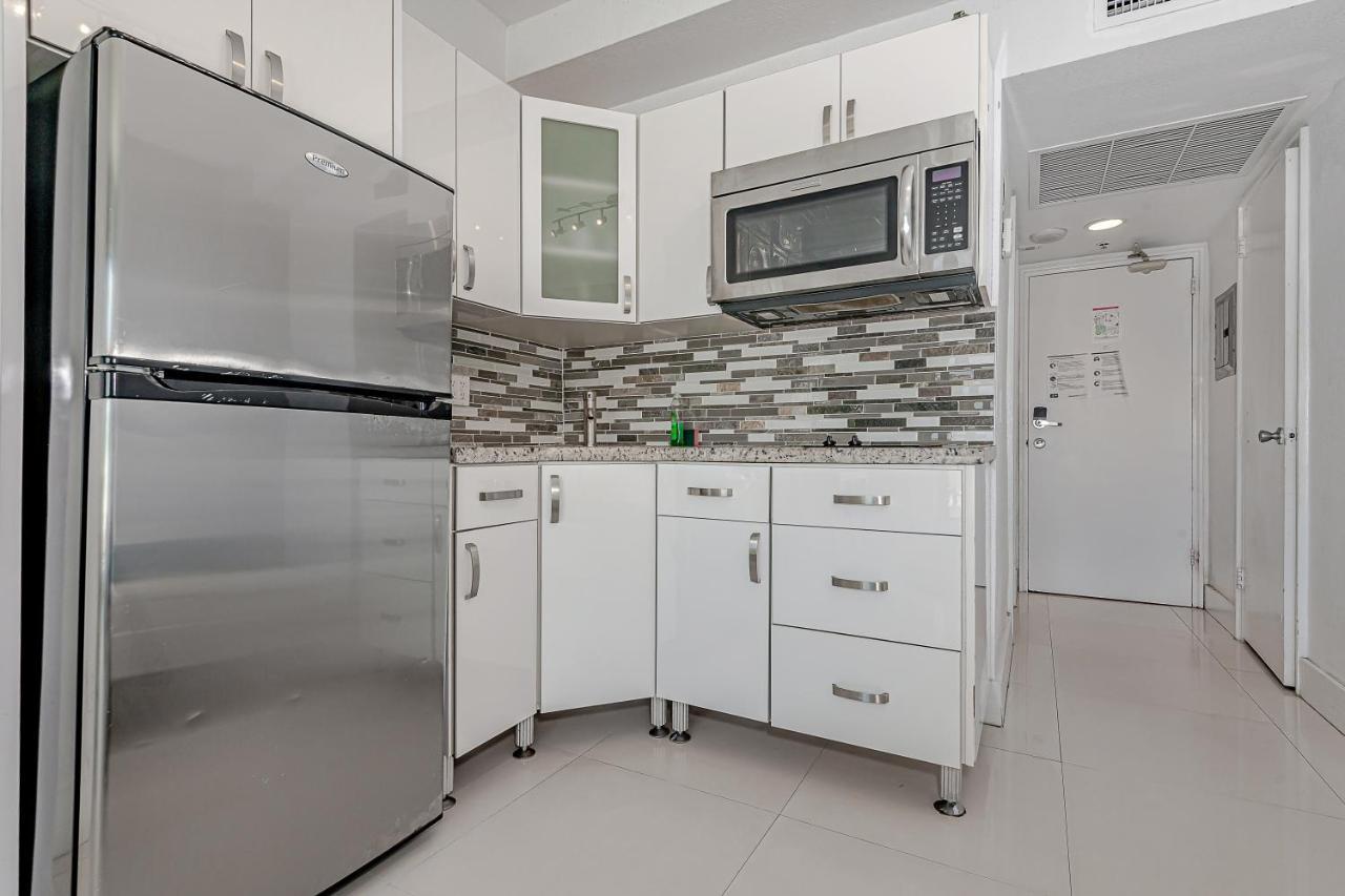 Beach Front Studio Miami Beach Exterior photo